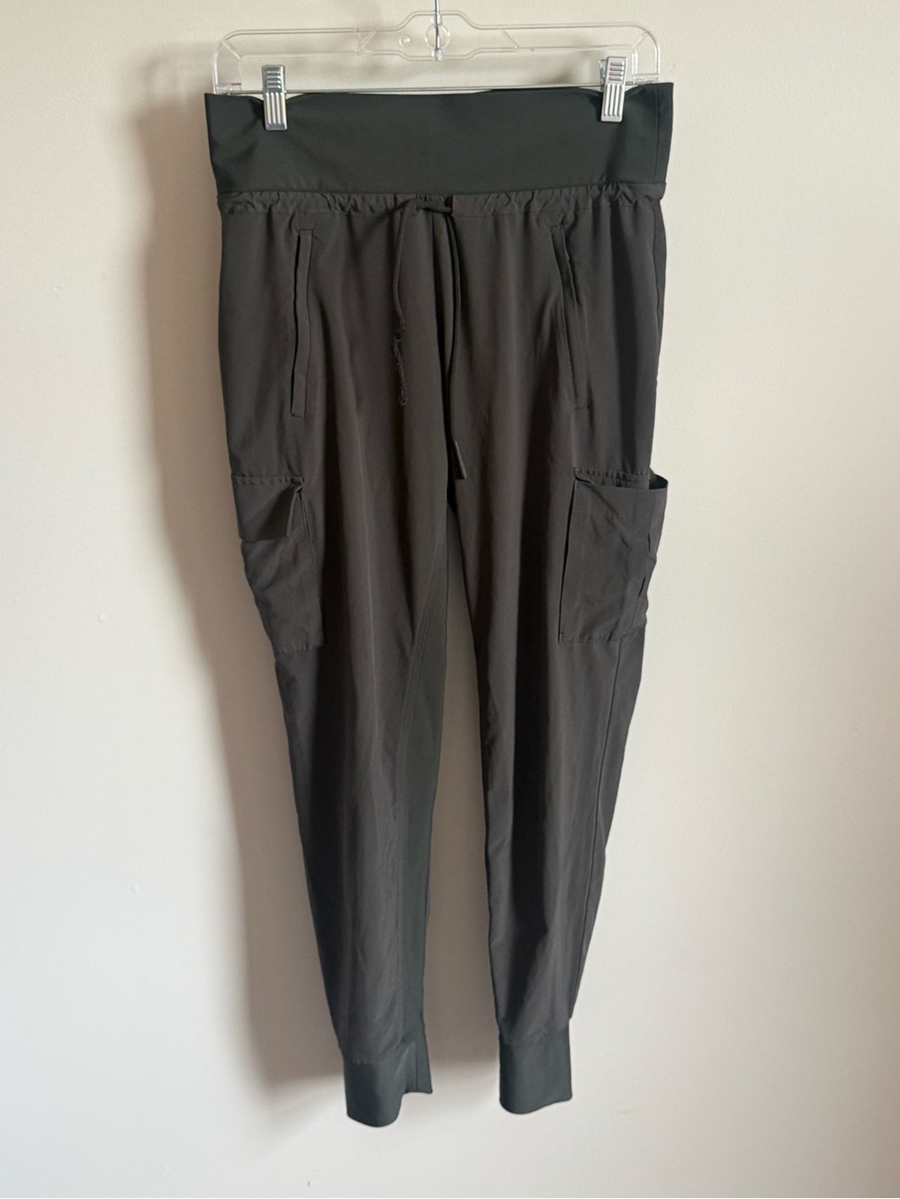 Athleta Women's Grey Cargo Joggers with High Waistband